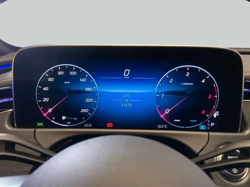 Mercedes-Benz E 220