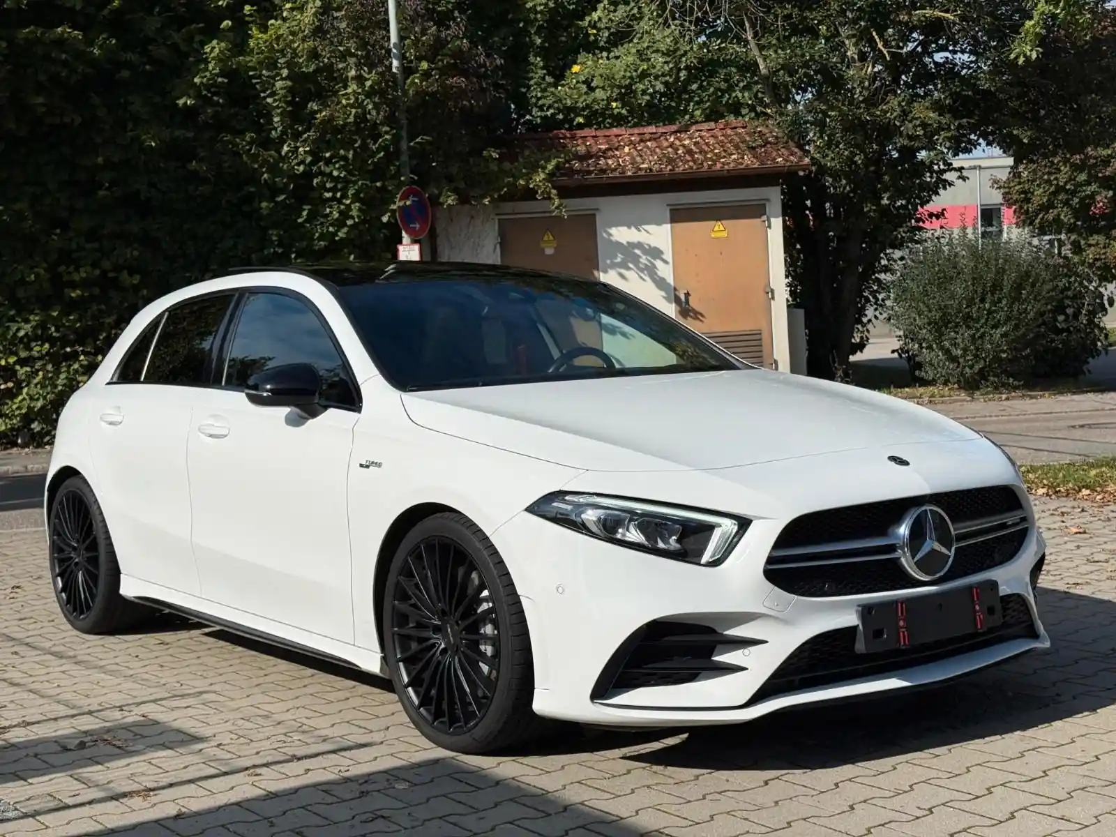 Mercedes-Benz A 35 AMG