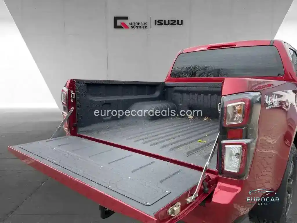 V-CROSS Doka 4WD Autom./RFK/AHK/LED/Leder