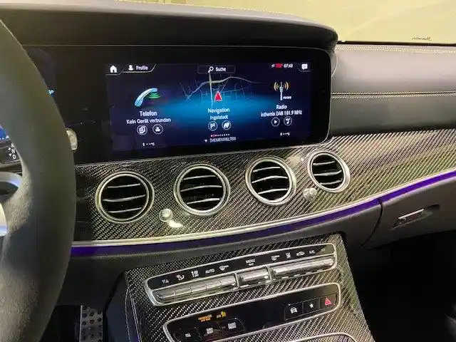 Mercedes-Benz E 63 AMG