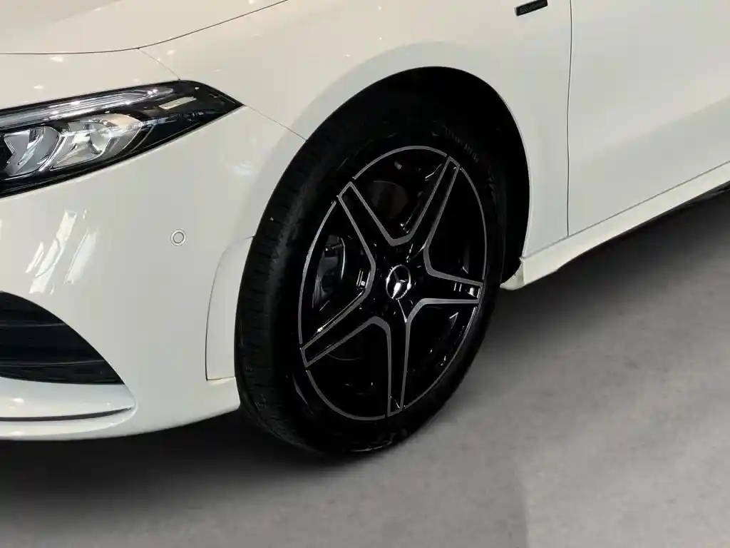 Mercedes-Benz A 250