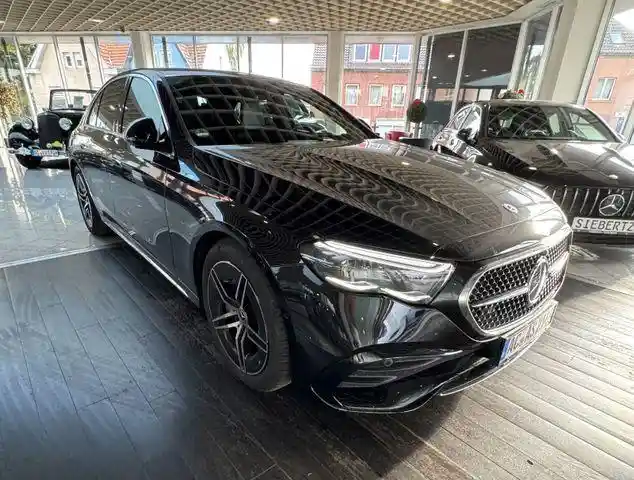 Mercedes-Benz E 220