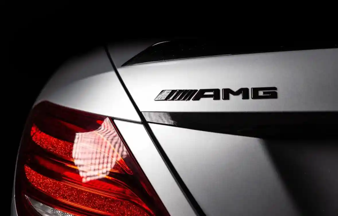 Mercedes-Benz E 63 AMG