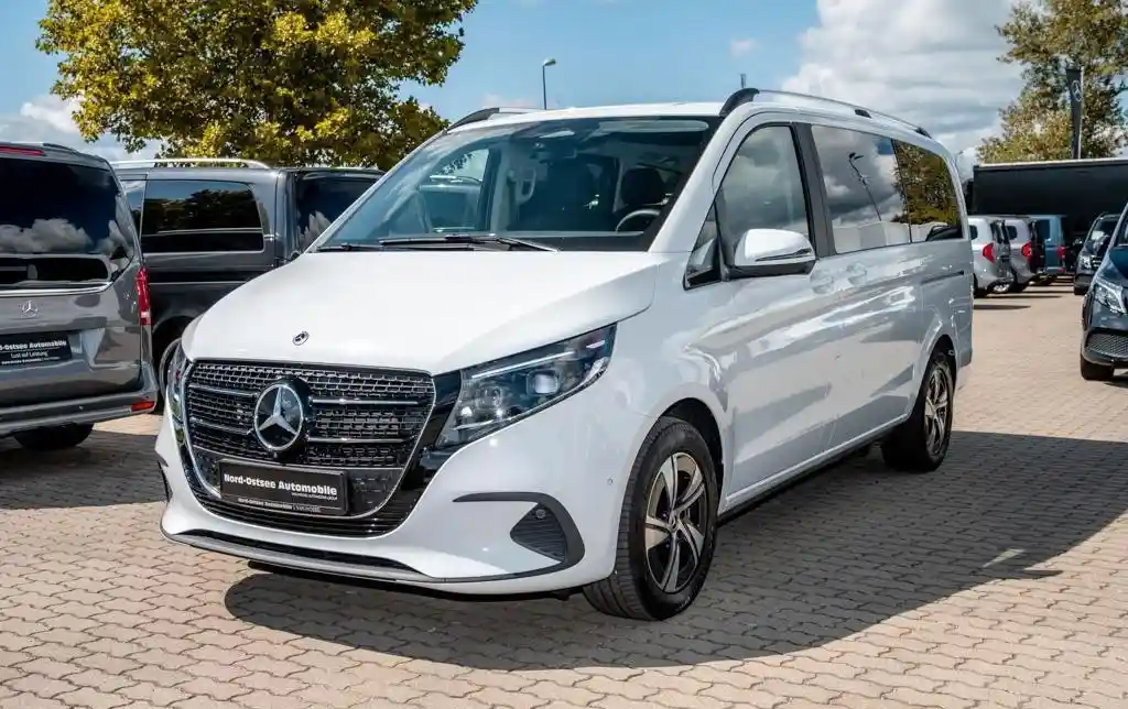 Mercedes-Benz V 220