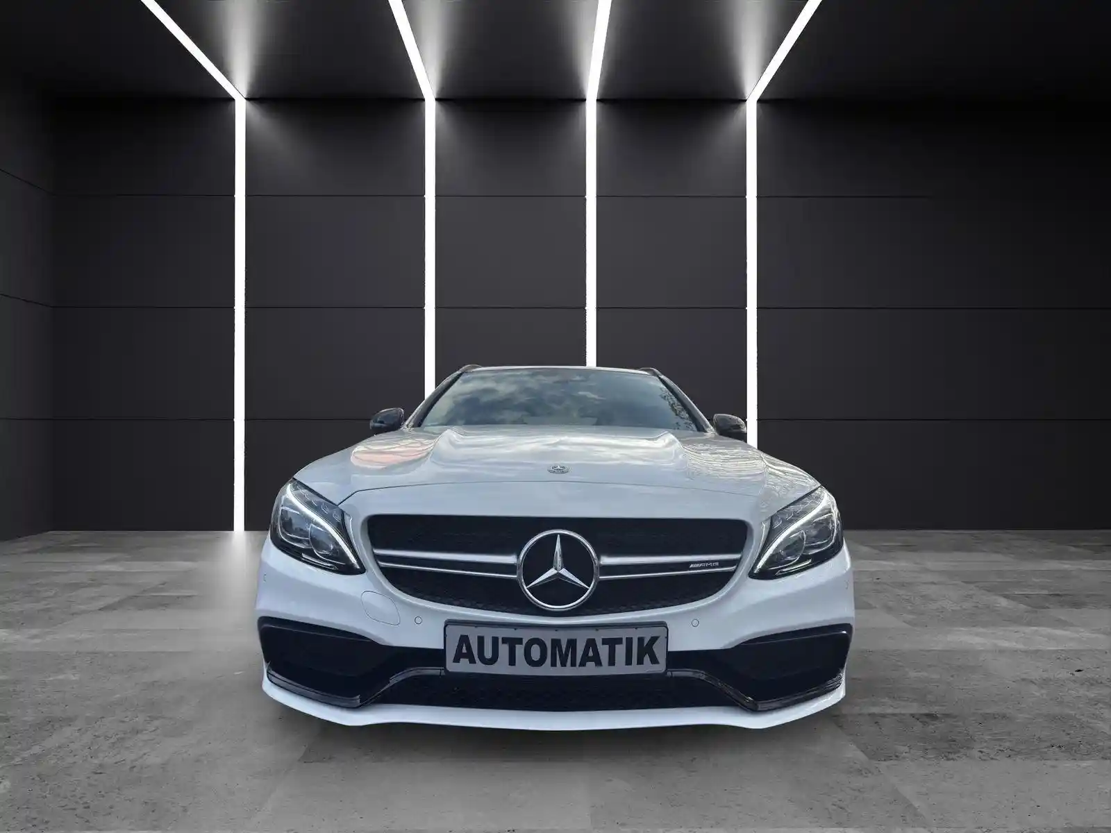 Mercedes-Benz C 63 AMG
