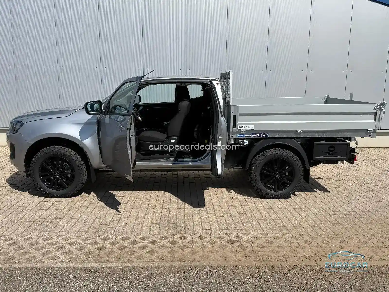 Space Cab AT LS 4WD Kip Aufl 3.5t Winterp.