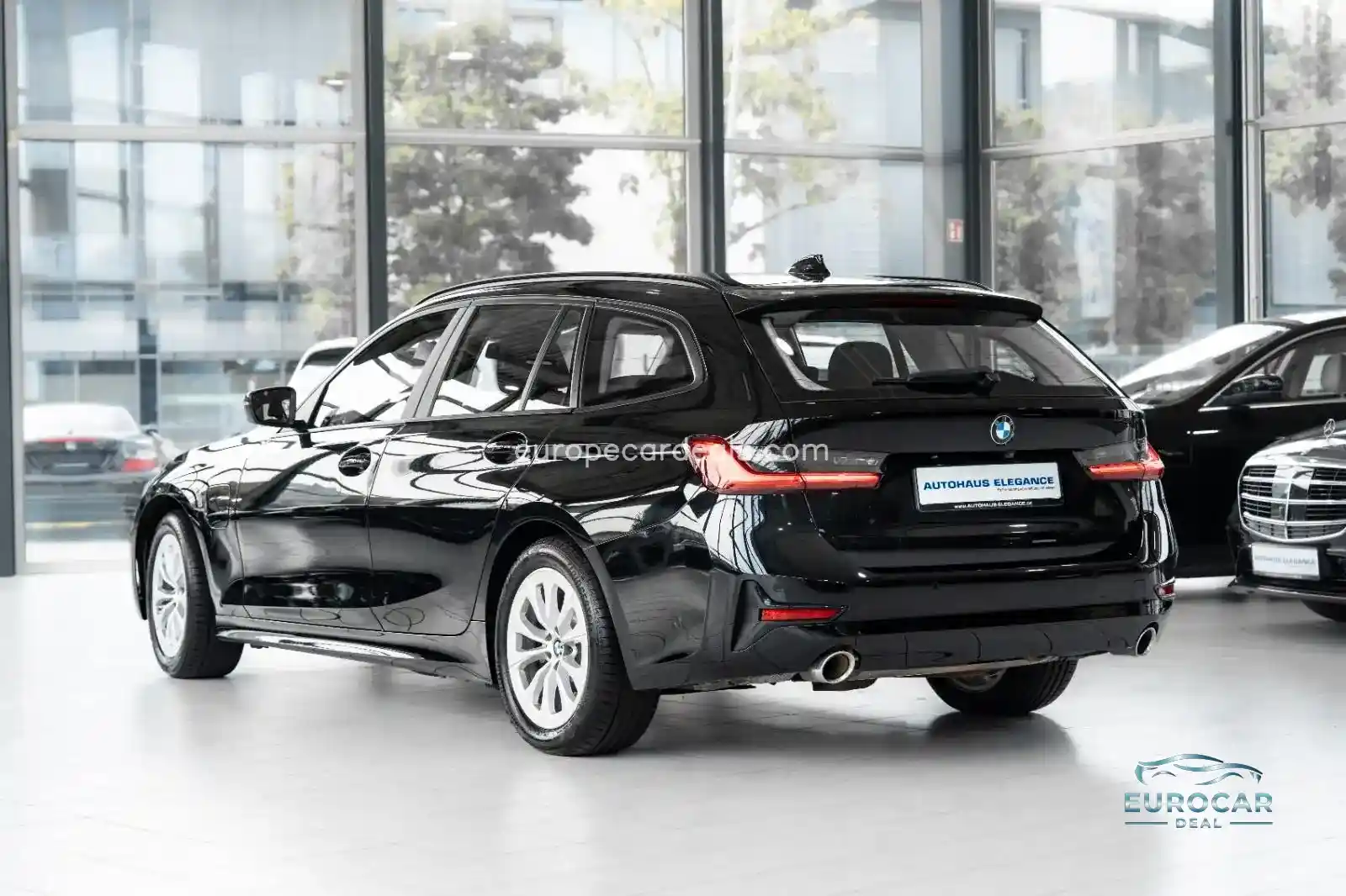 BMW 330
