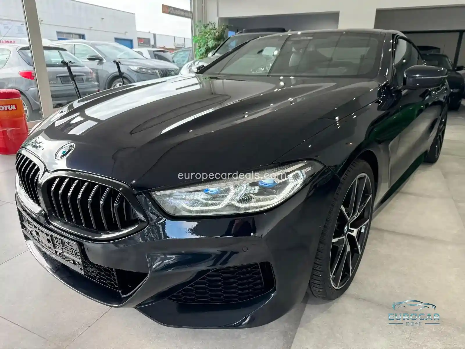 BMW 840