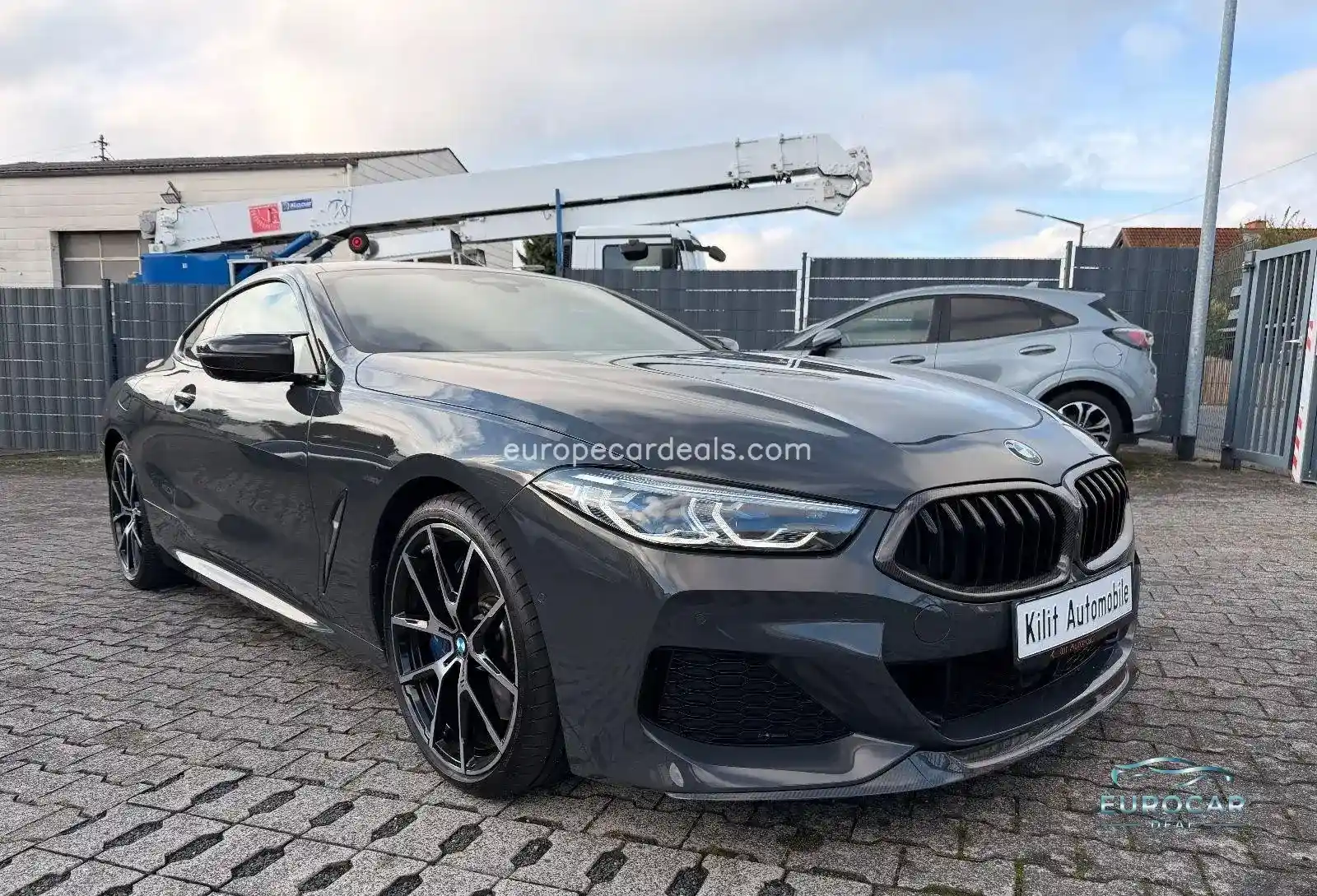 BMW 840