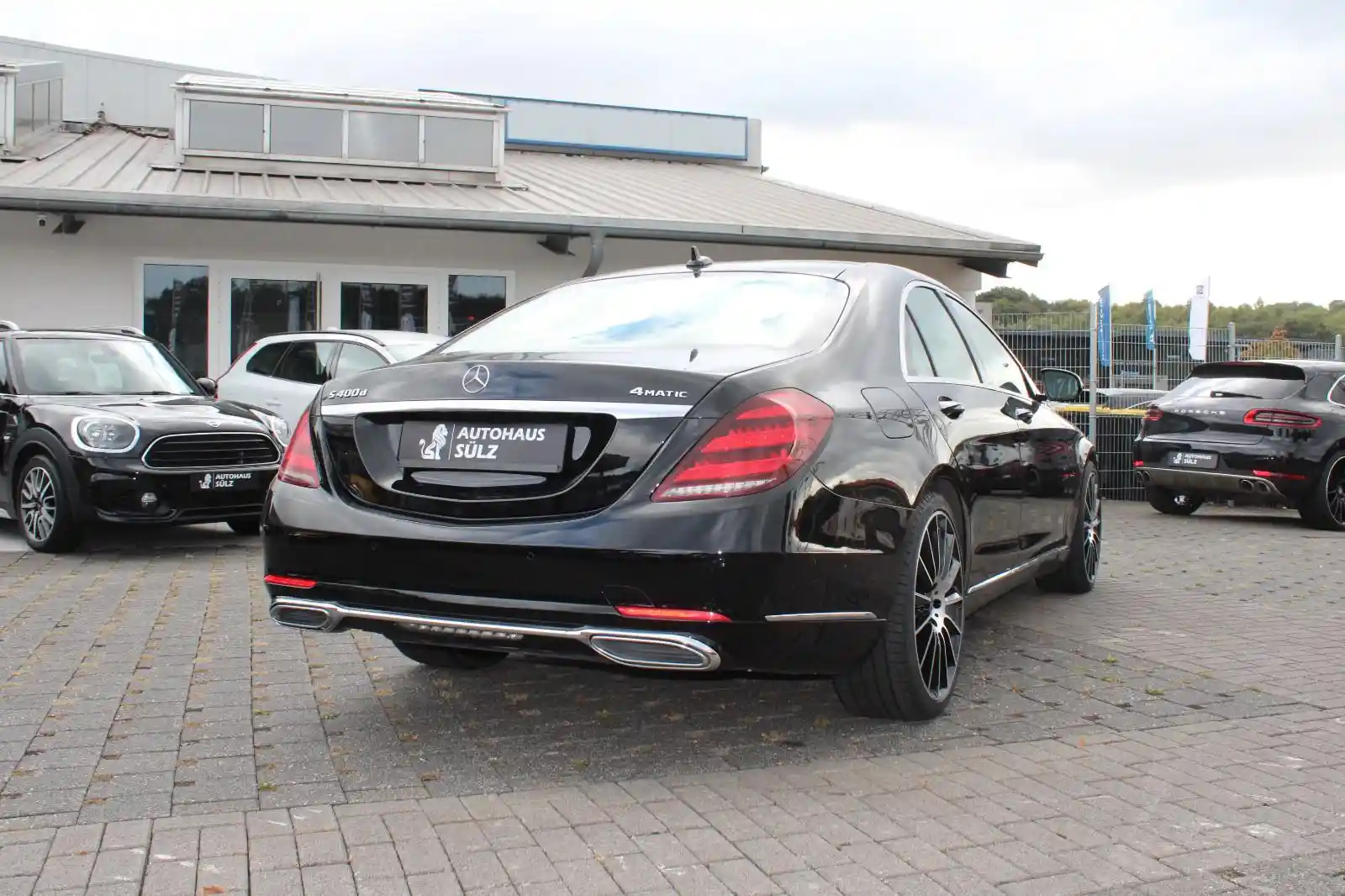 Mercedes-Benz S 400