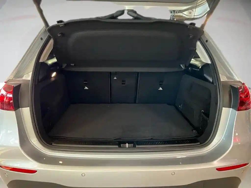 Mercedes-Benz B 220