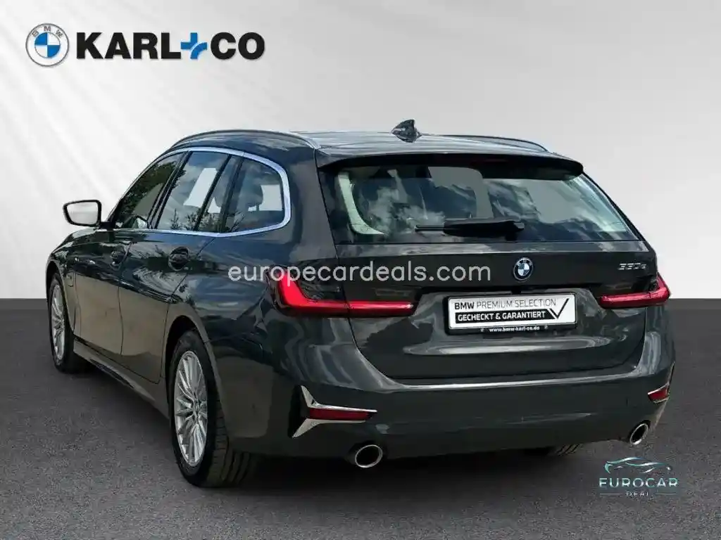 BMW 330