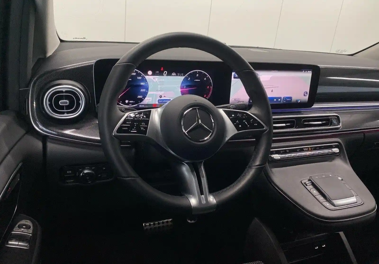 Mercedes-Benz V 220