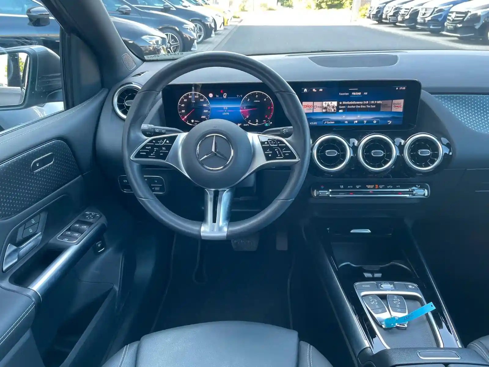Mercedes-Benz B 200