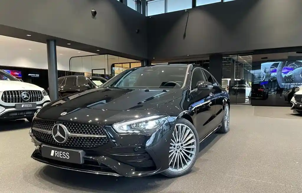 Mercedes-Benz CLA 220