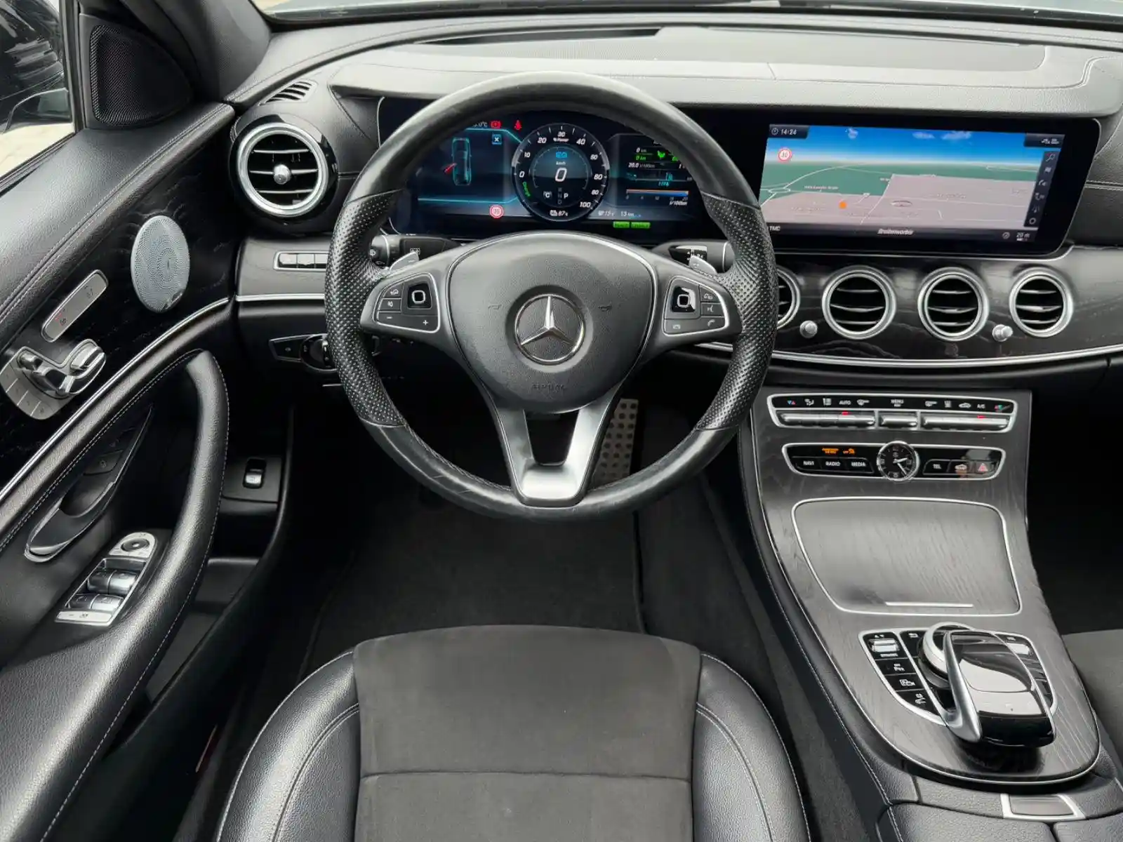 Mercedes-Benz E 350