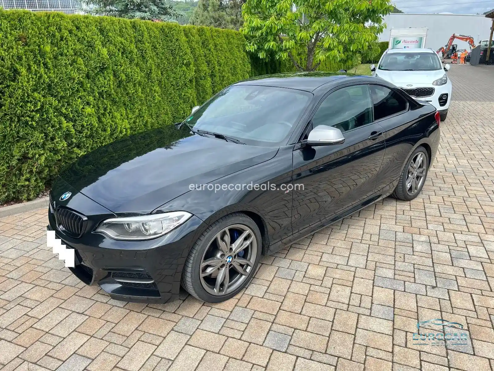 BMW M235