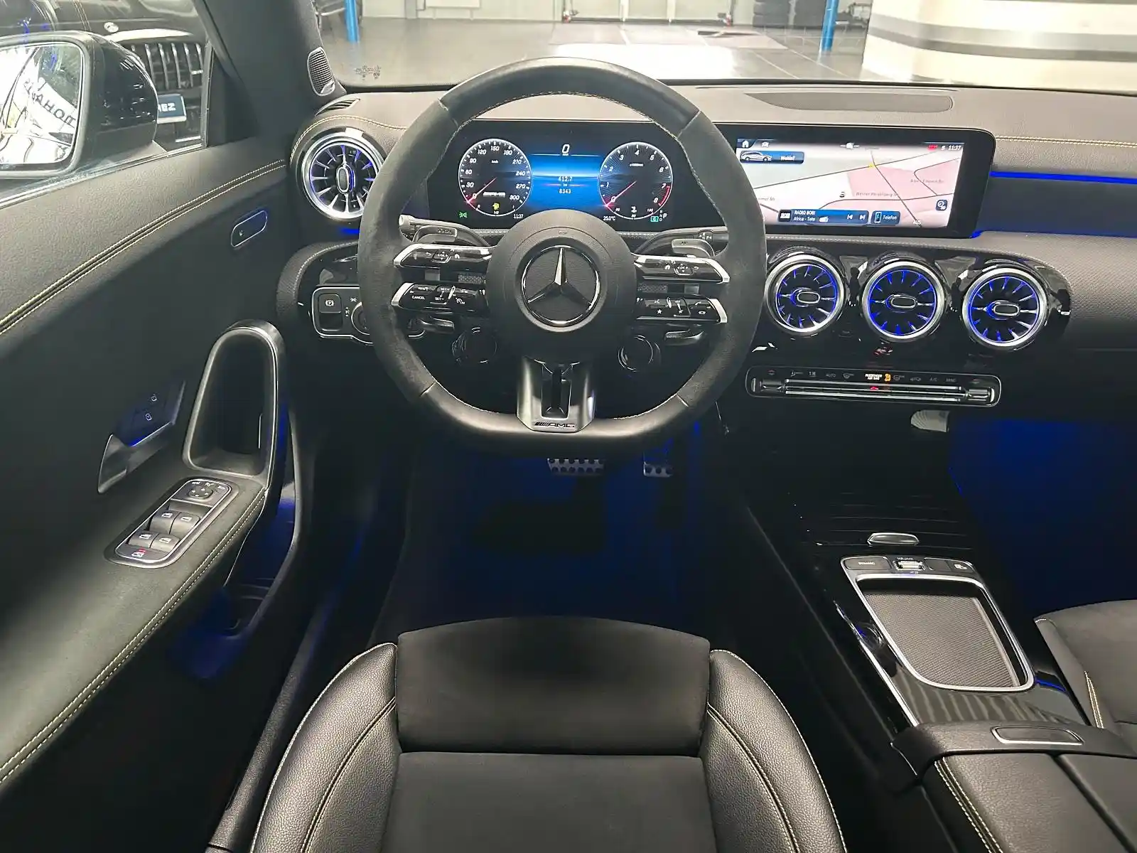 Mercedes-Benz CLA 45 AMG Shooting Brake