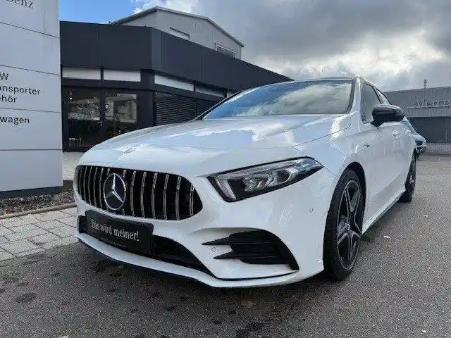Mercedes-Benz A 35 AMG