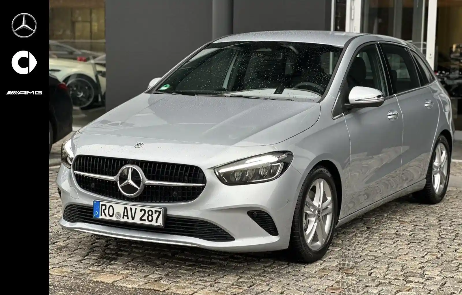 Mercedes-Benz B 180
