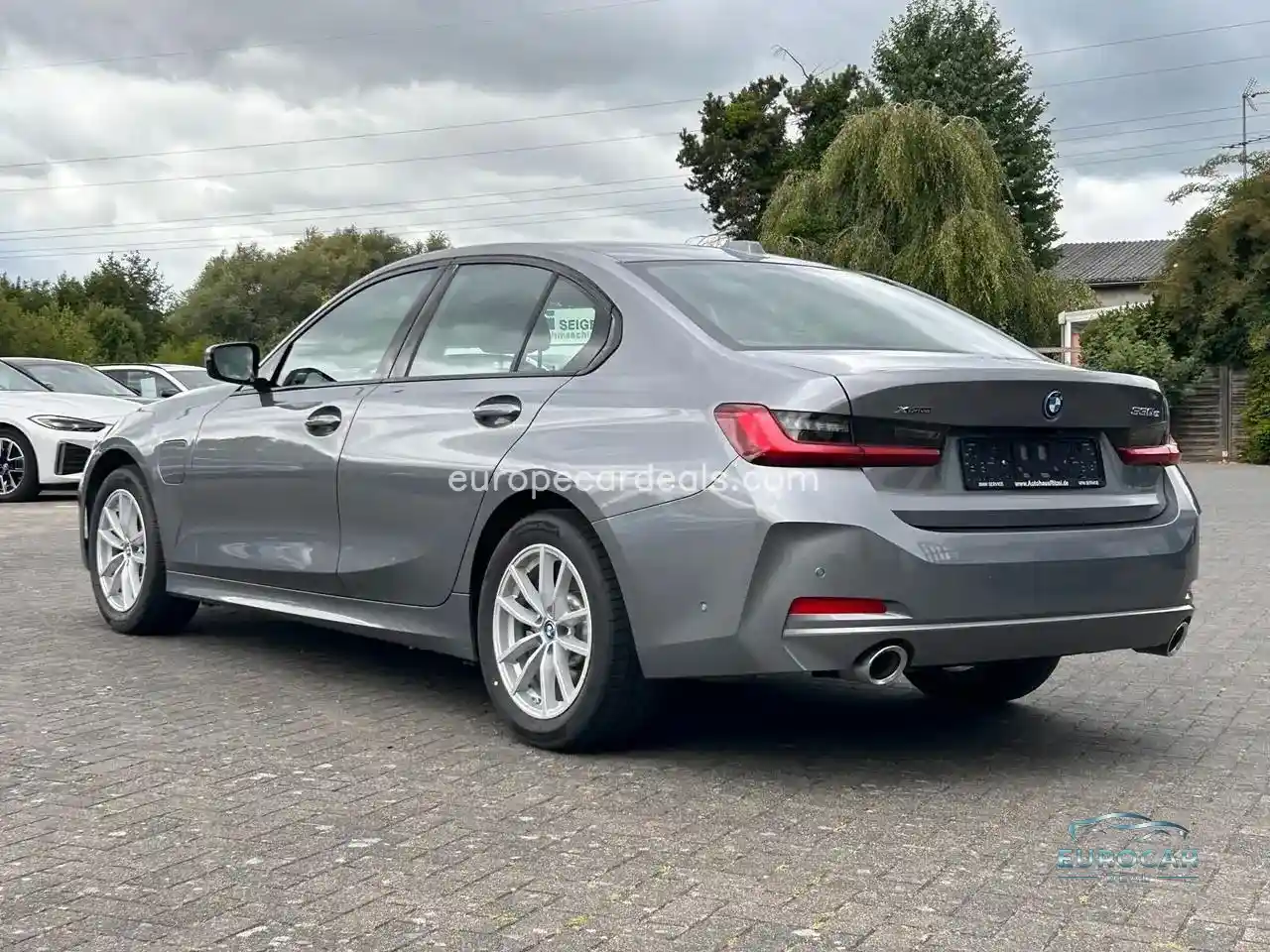 BMW 330