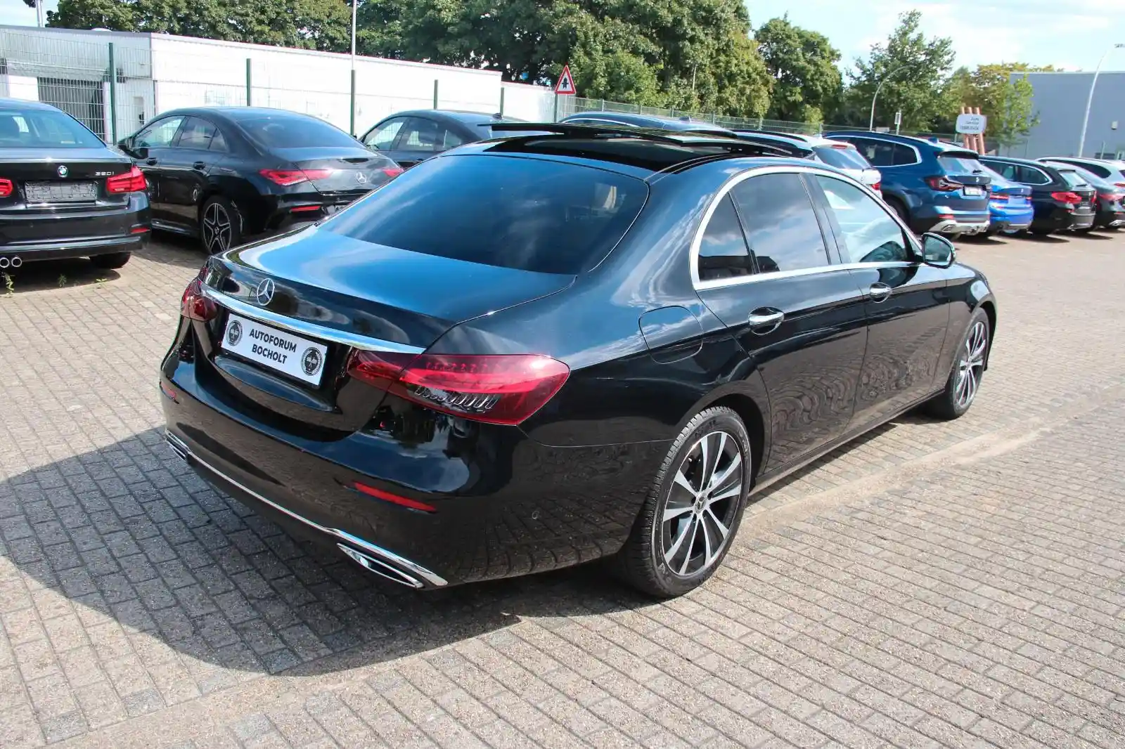 Mercedes-Benz E 220