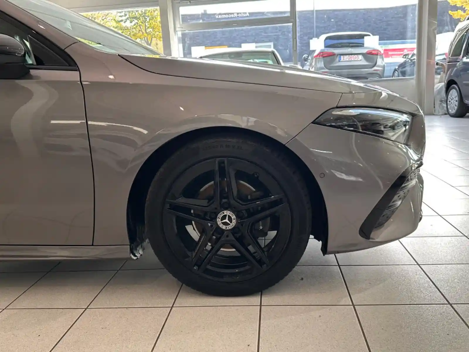 Mercedes-Benz A 200