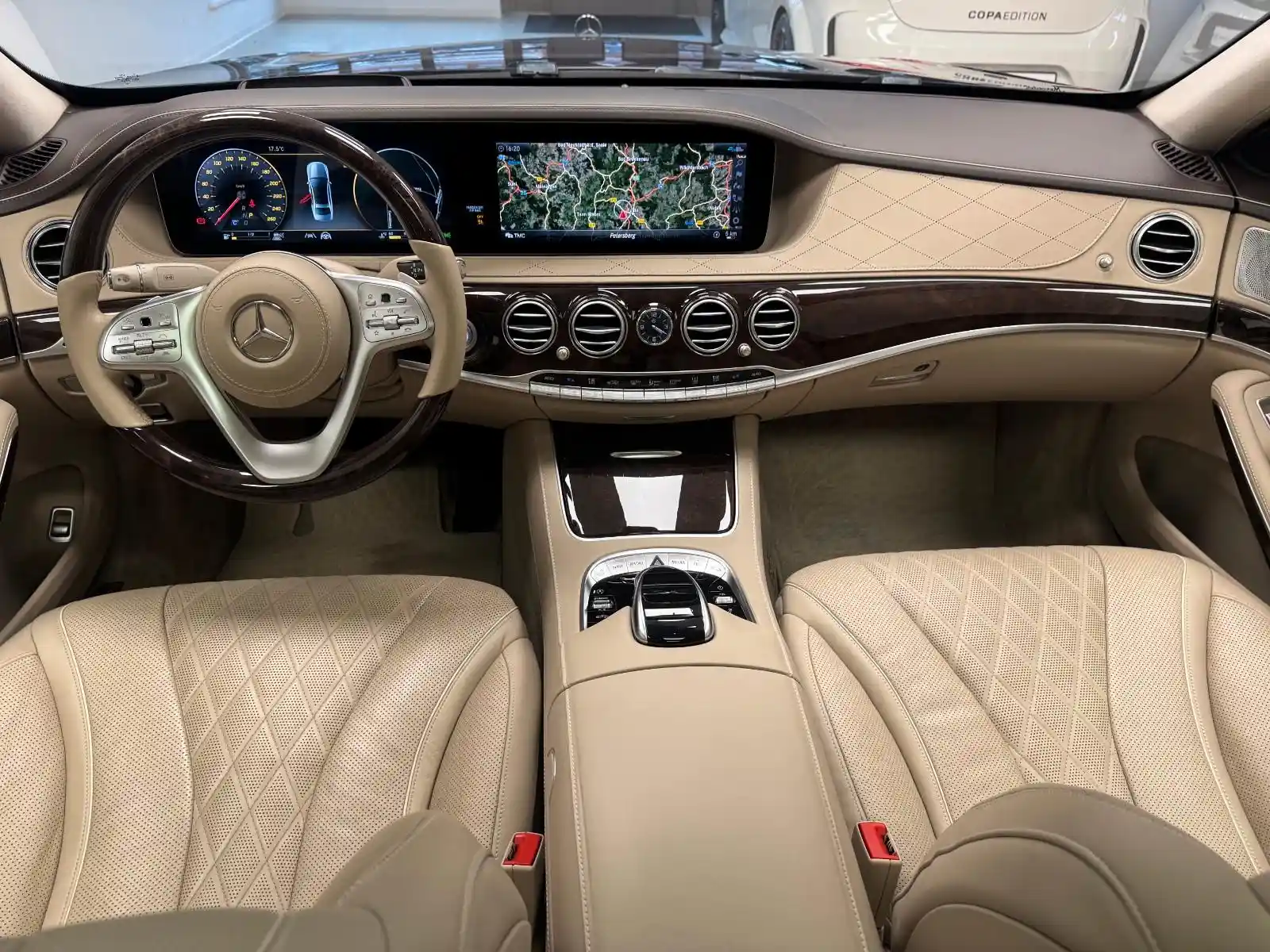 Mercedes-Benz S 560