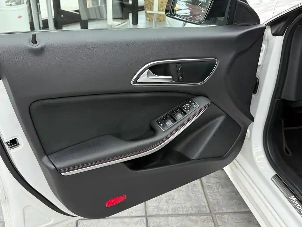 Mercedes-Benz CLA 200 Shooting Brake