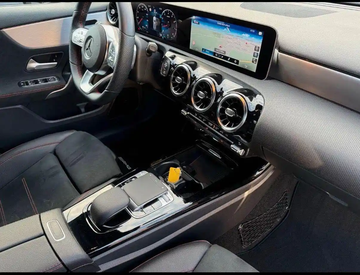 Mercedes-Benz A 250