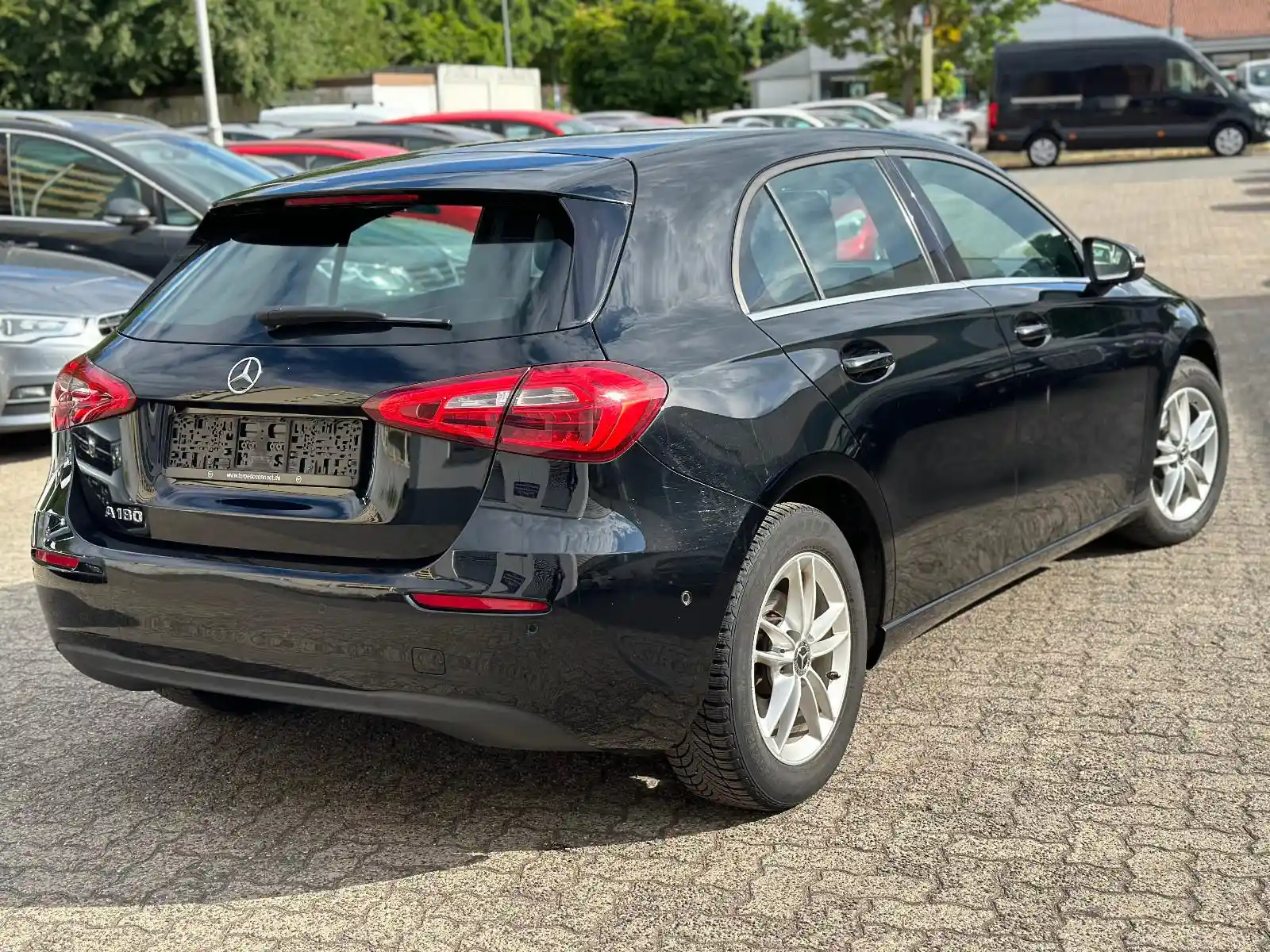 Mercedes-Benz A 180