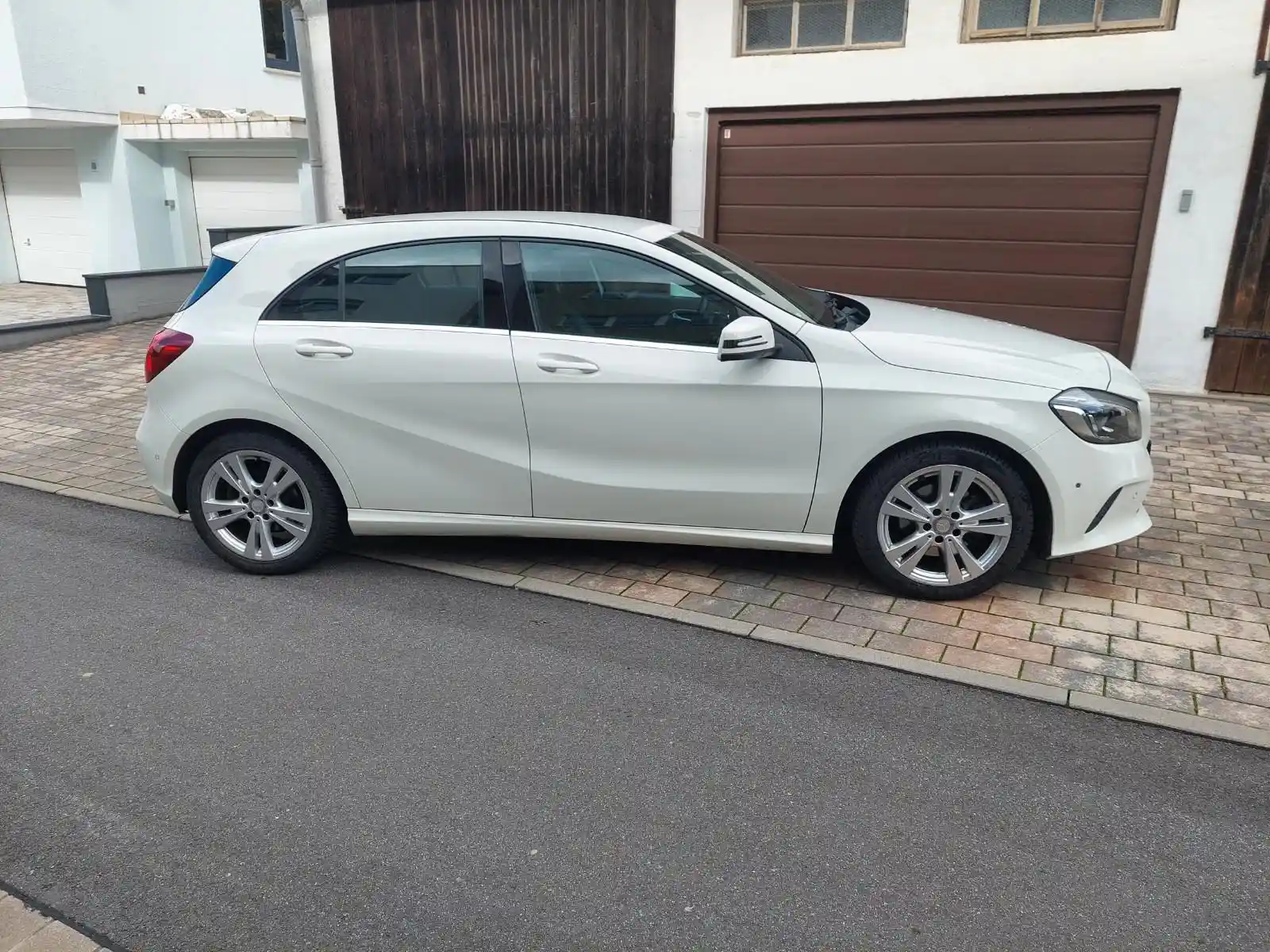 Mercedes-Benz A 180