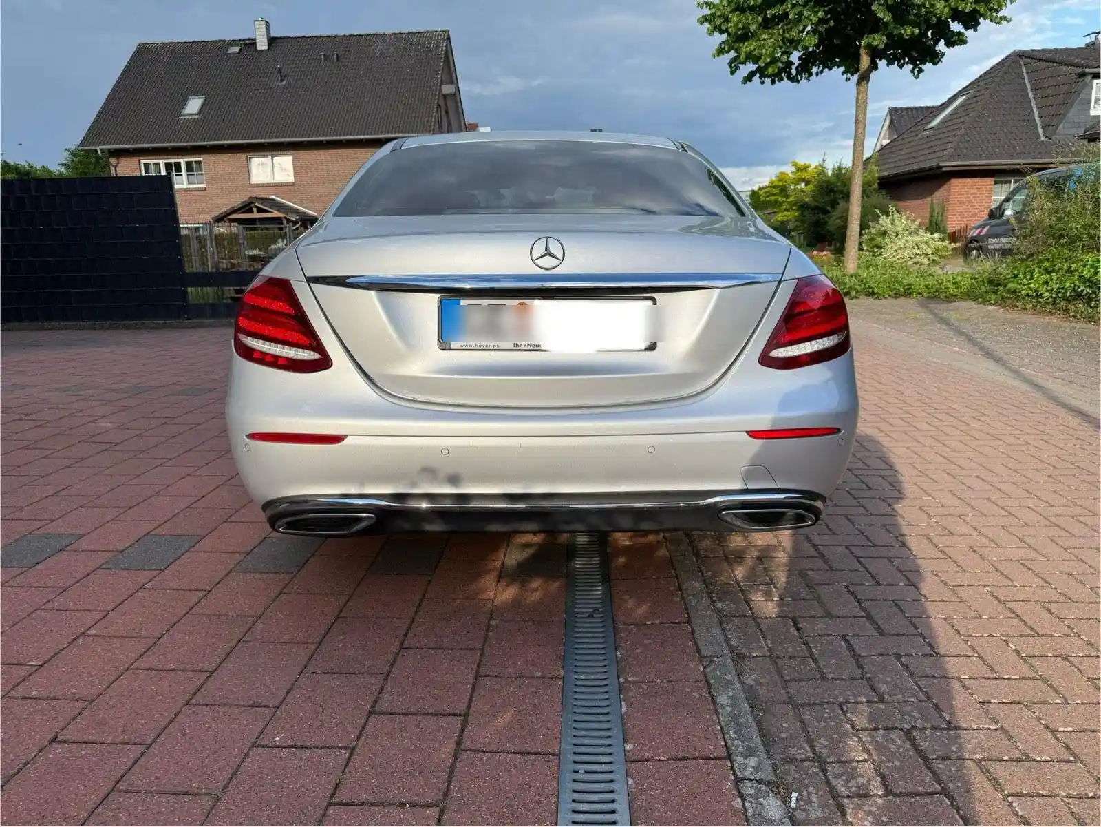 Mercedes-Benz E 220