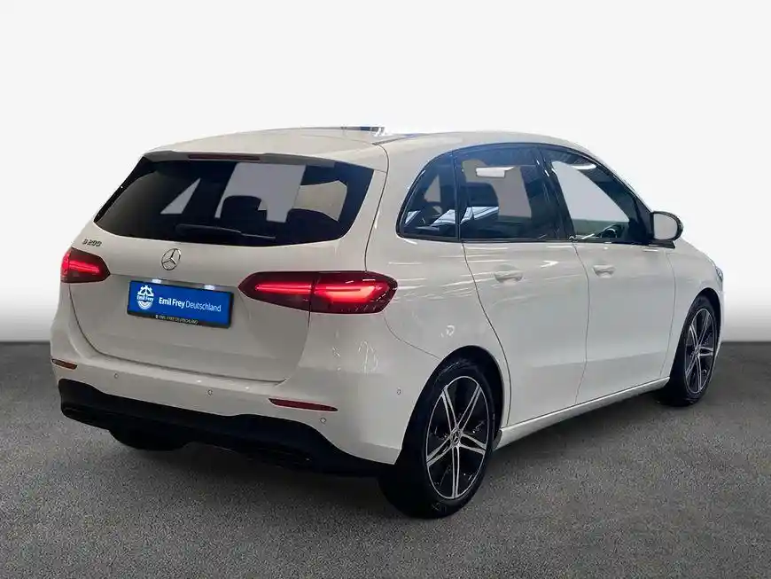 Mercedes-Benz B 200