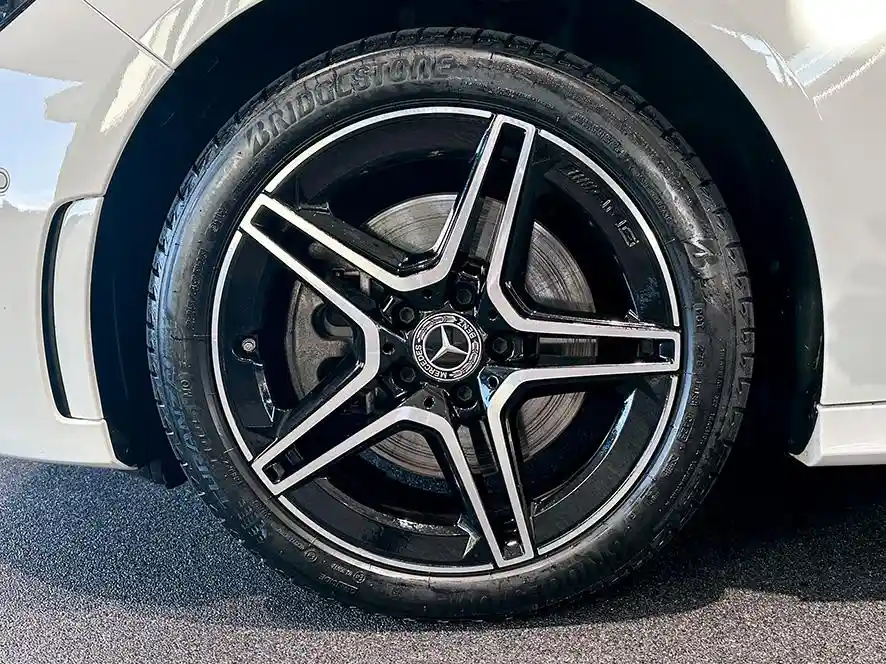 Mercedes-Benz B 250