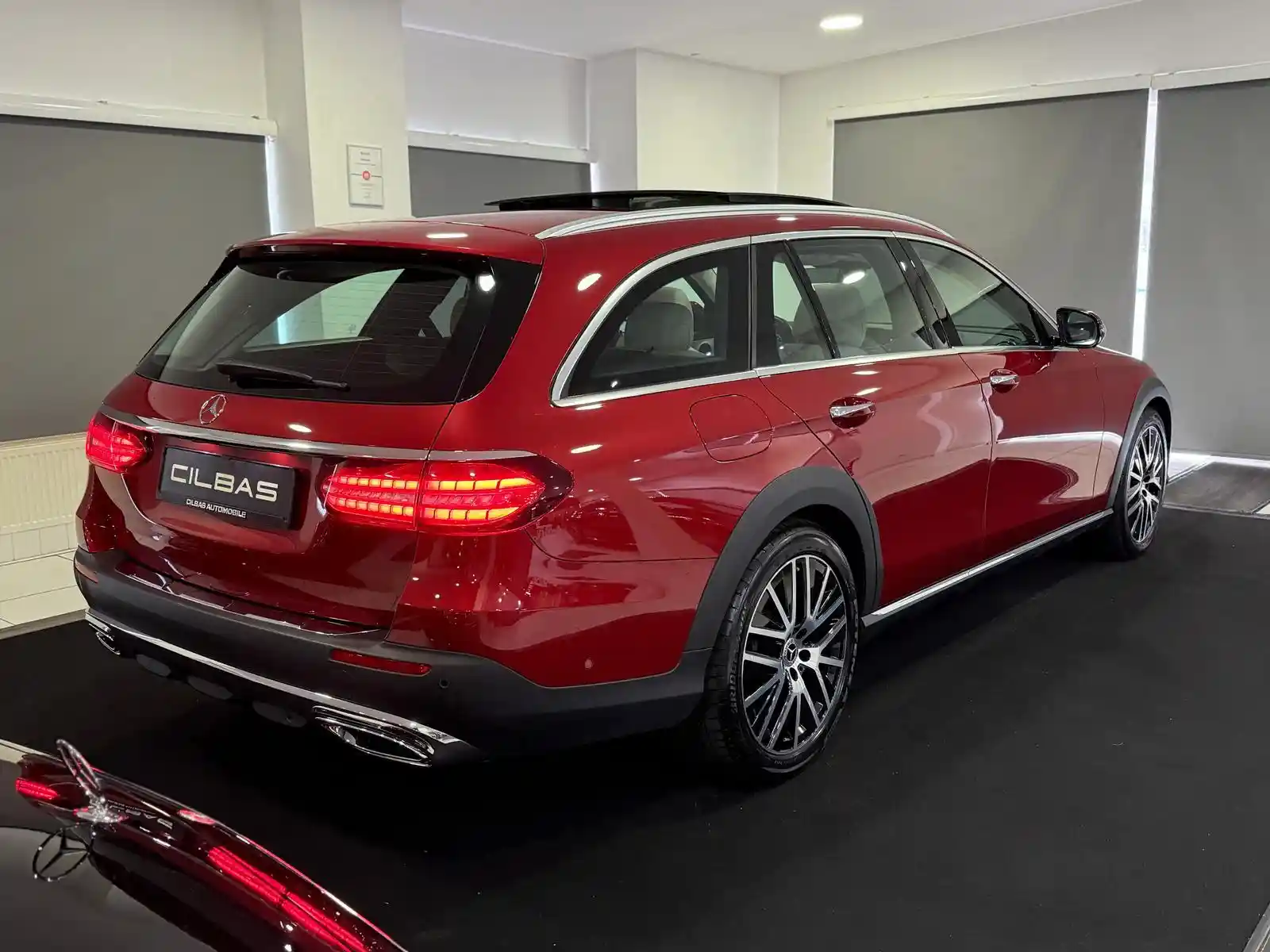 Mercedes-Benz E 220