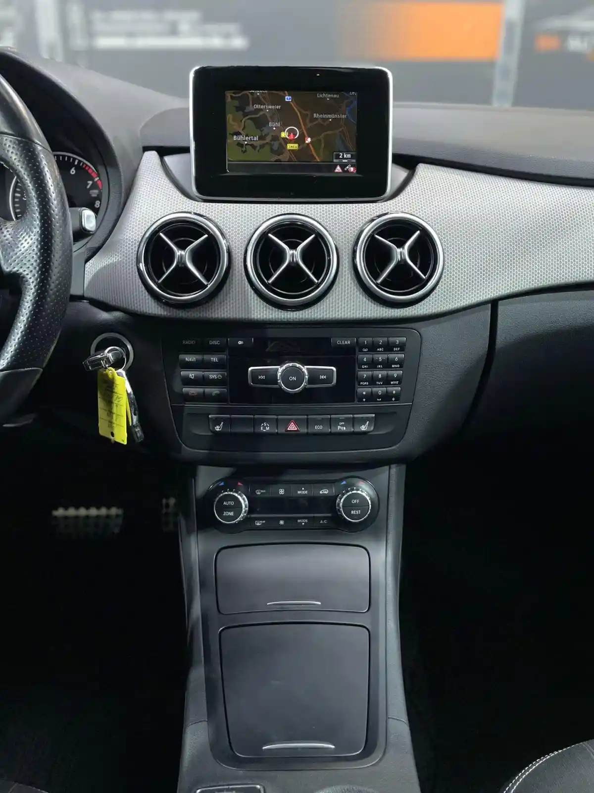 Mercedes-Benz B 250