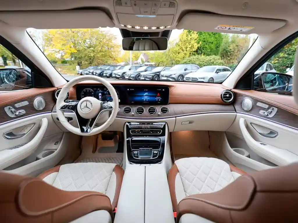 Mercedes-Benz E 300