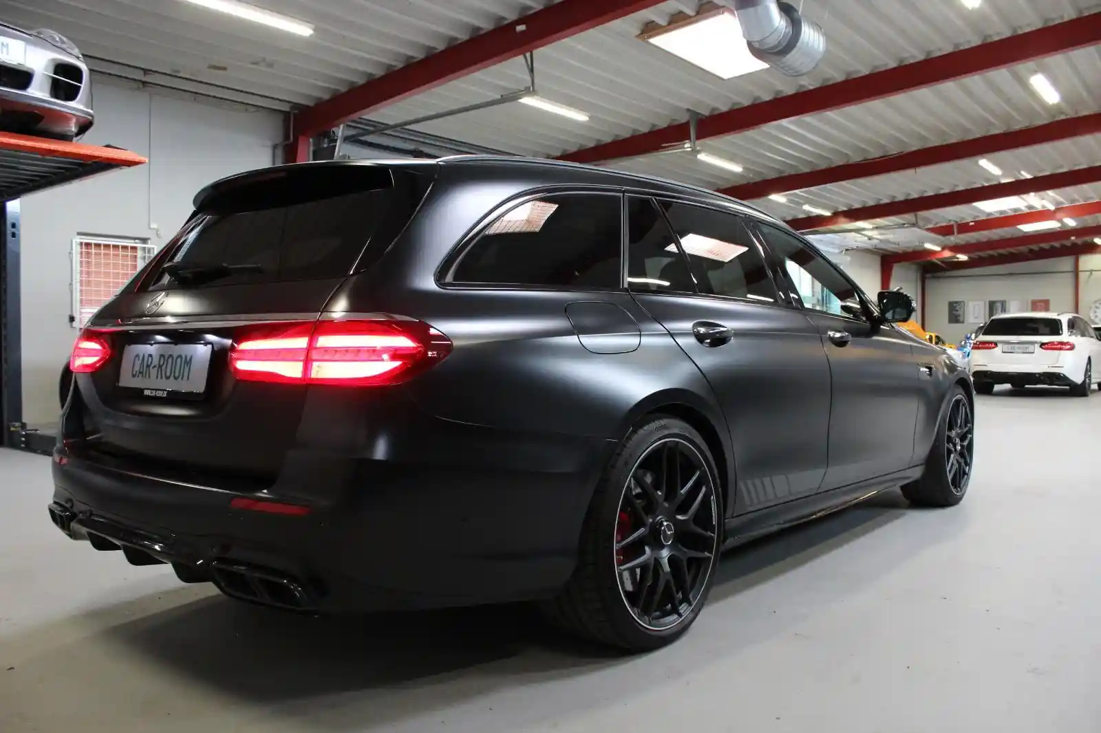 Mercedes-Benz E 63 AMG