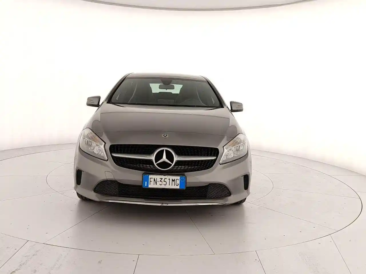 Mercedes-Benz A 180