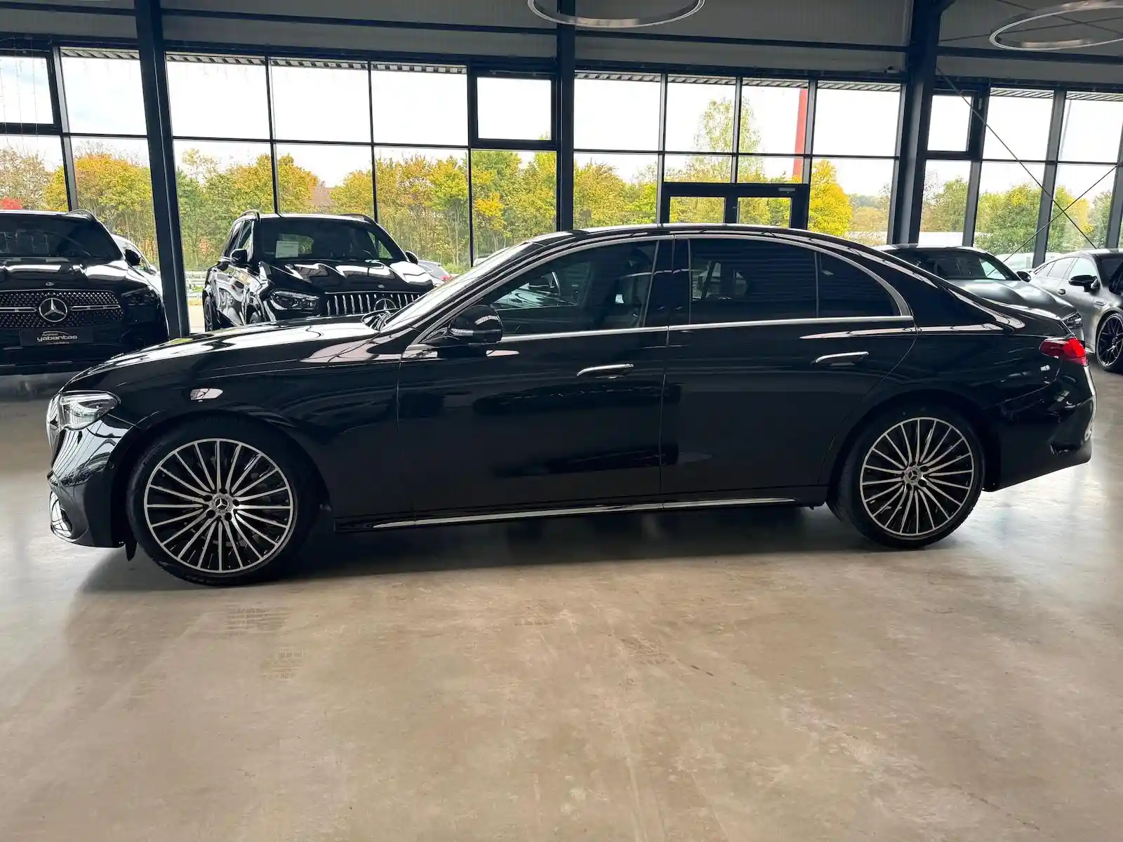 Mercedes-Benz E 200