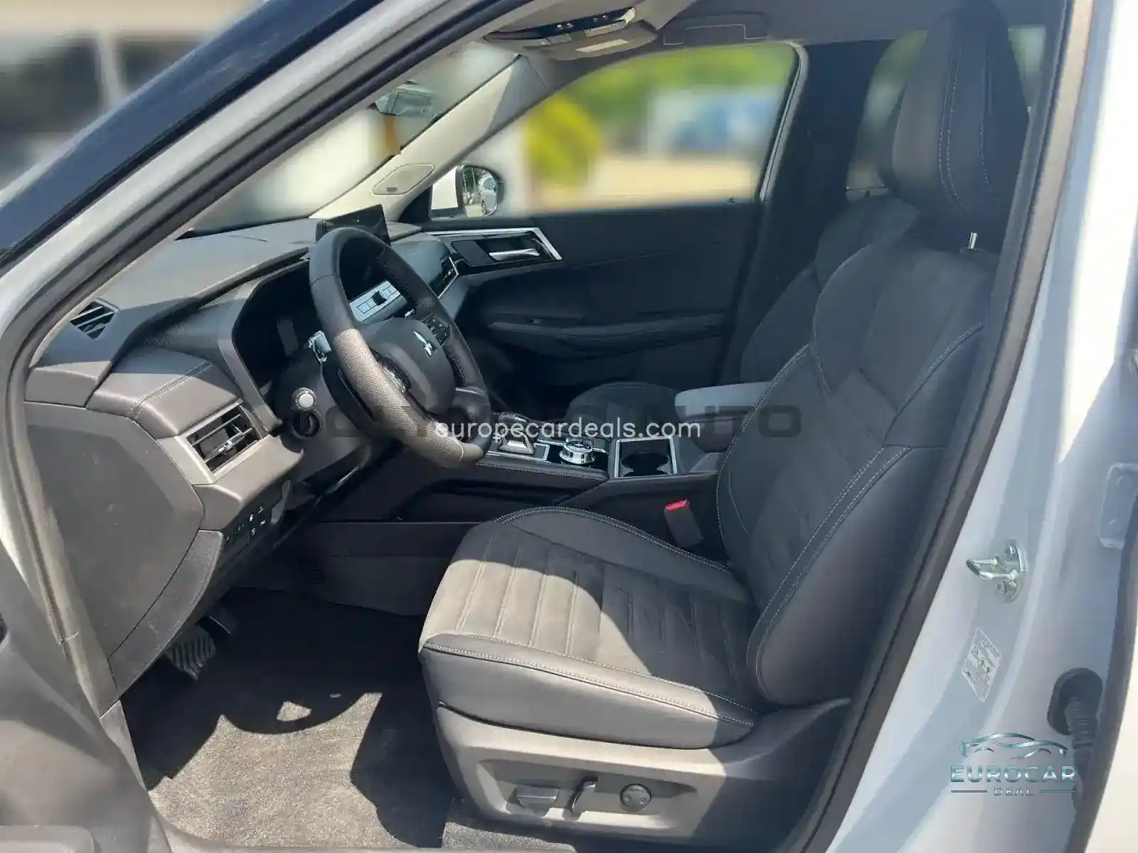 Mitsubishi Plug-in Hybrid Outlander