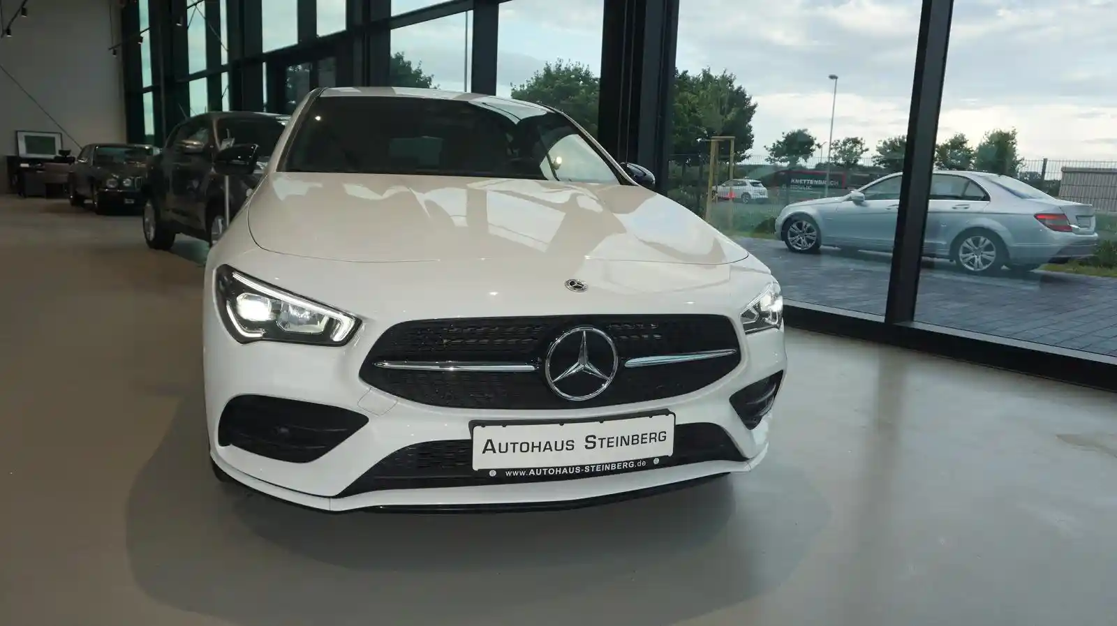 Mercedes-Benz CLA 250