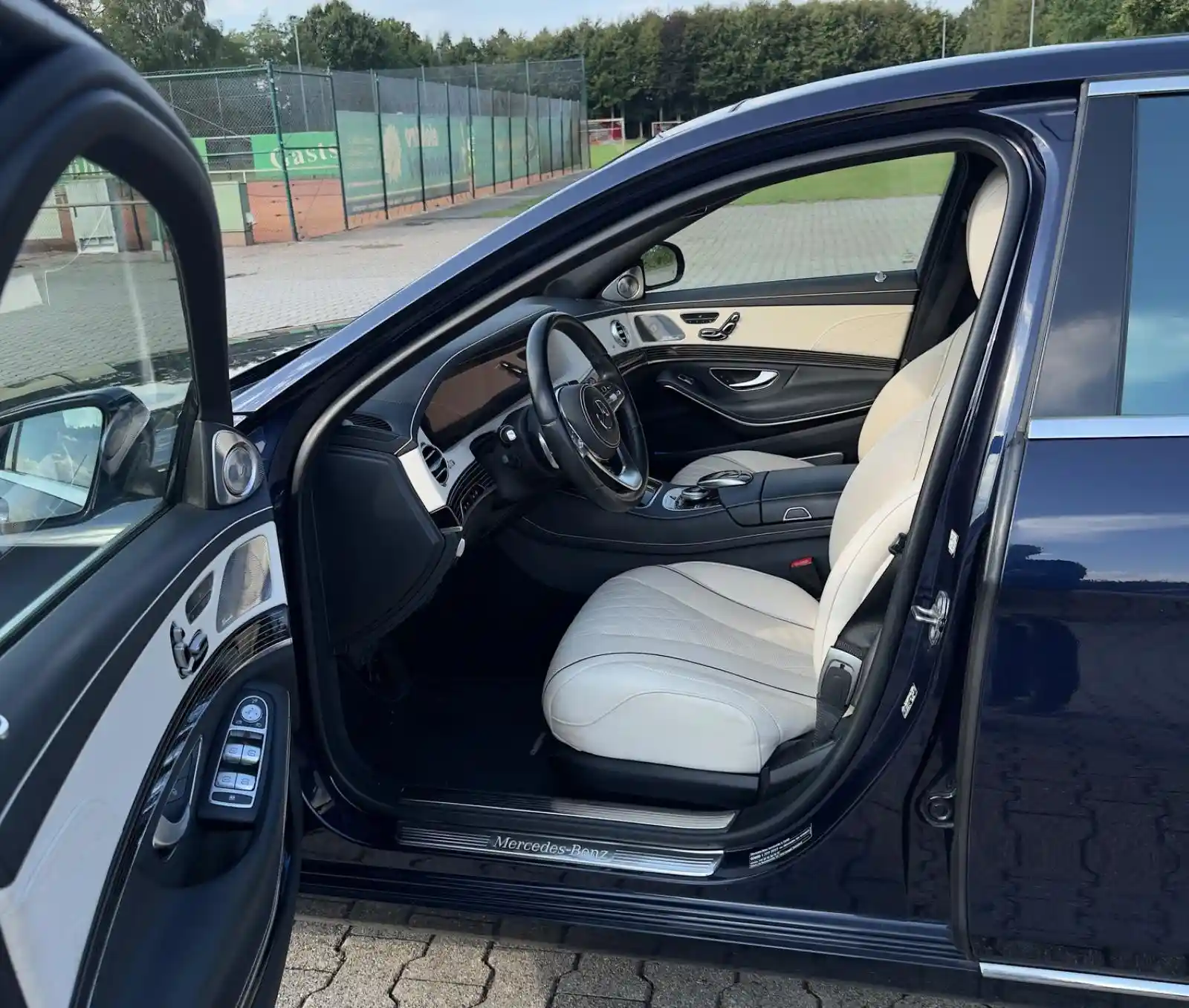 Mercedes-Benz S 400