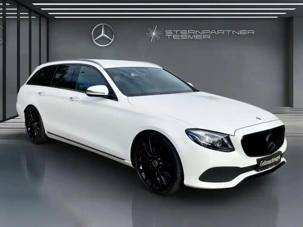 Mercedes-Benz E 300