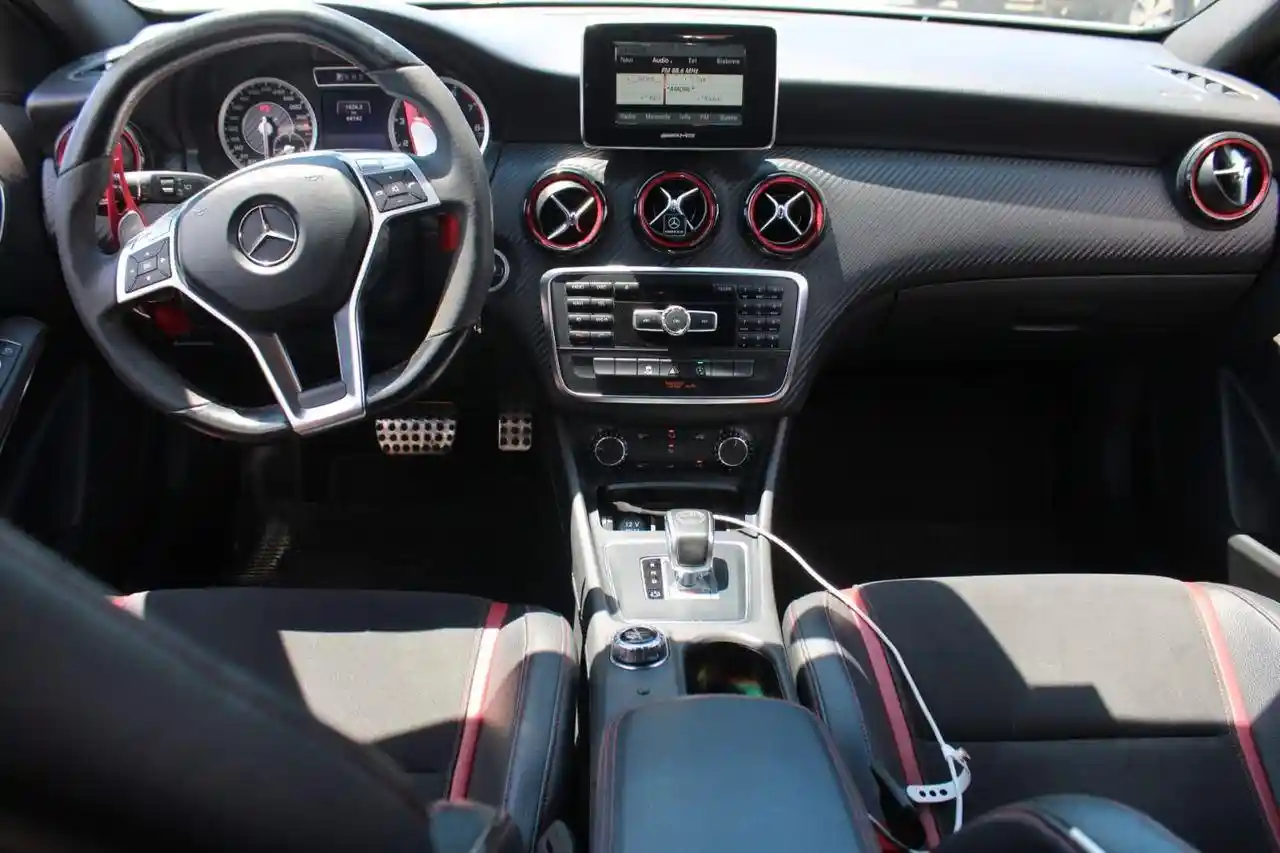 Mercedes-Benz A 45 AMG