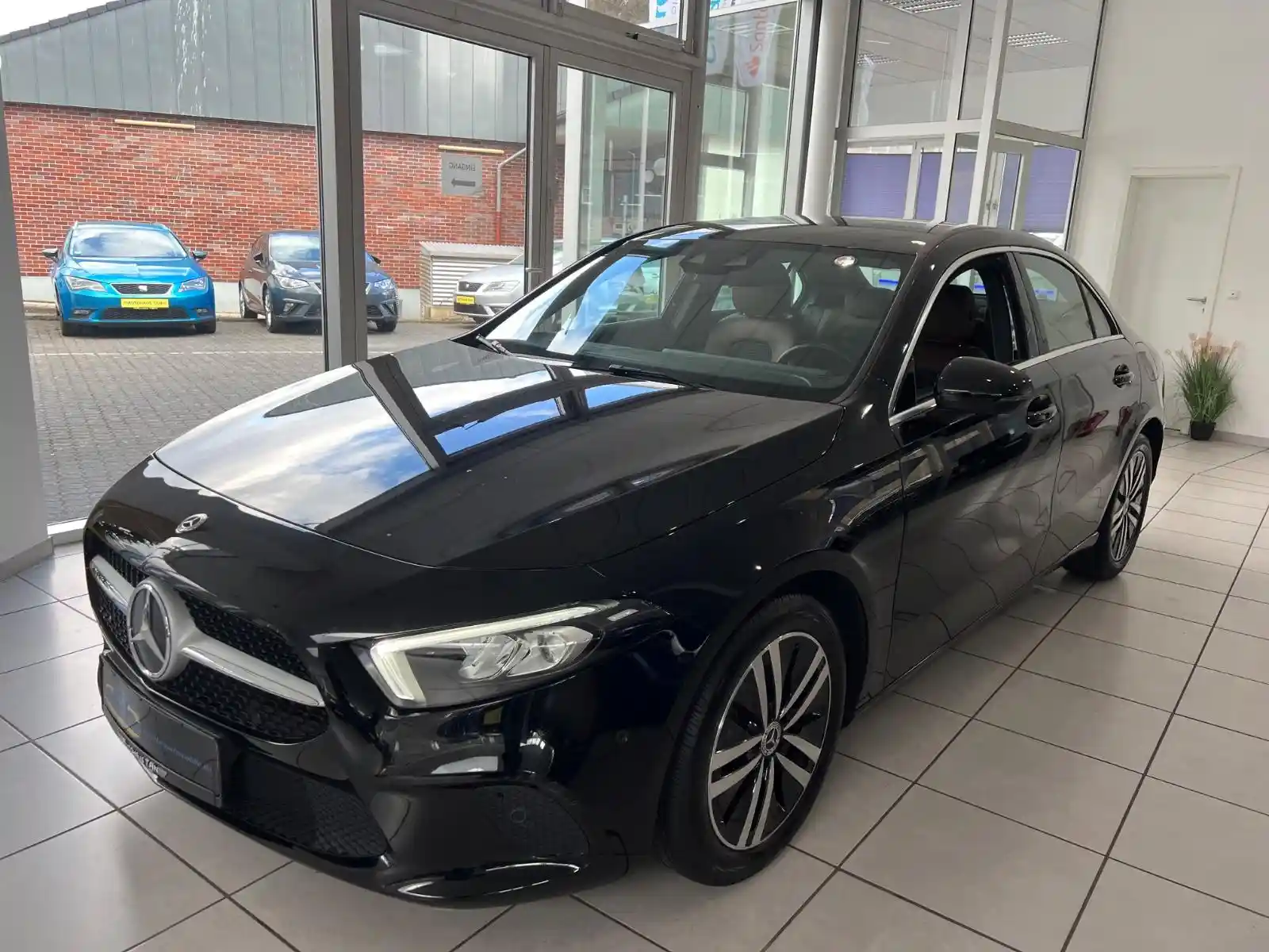 Mercedes-Benz A 200