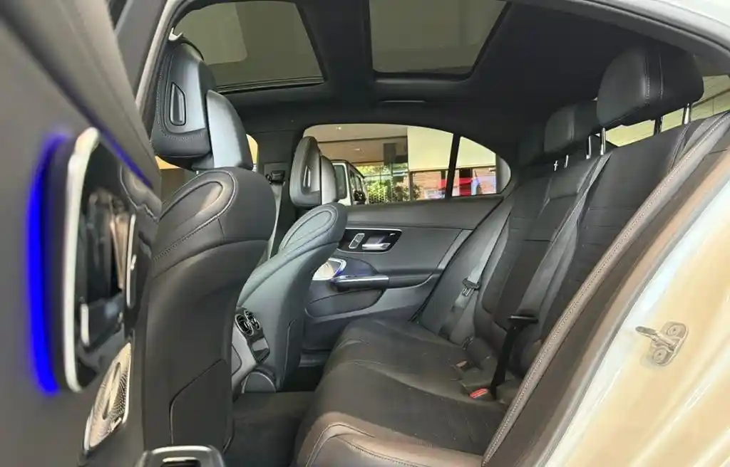 Mercedes-Benz C 220