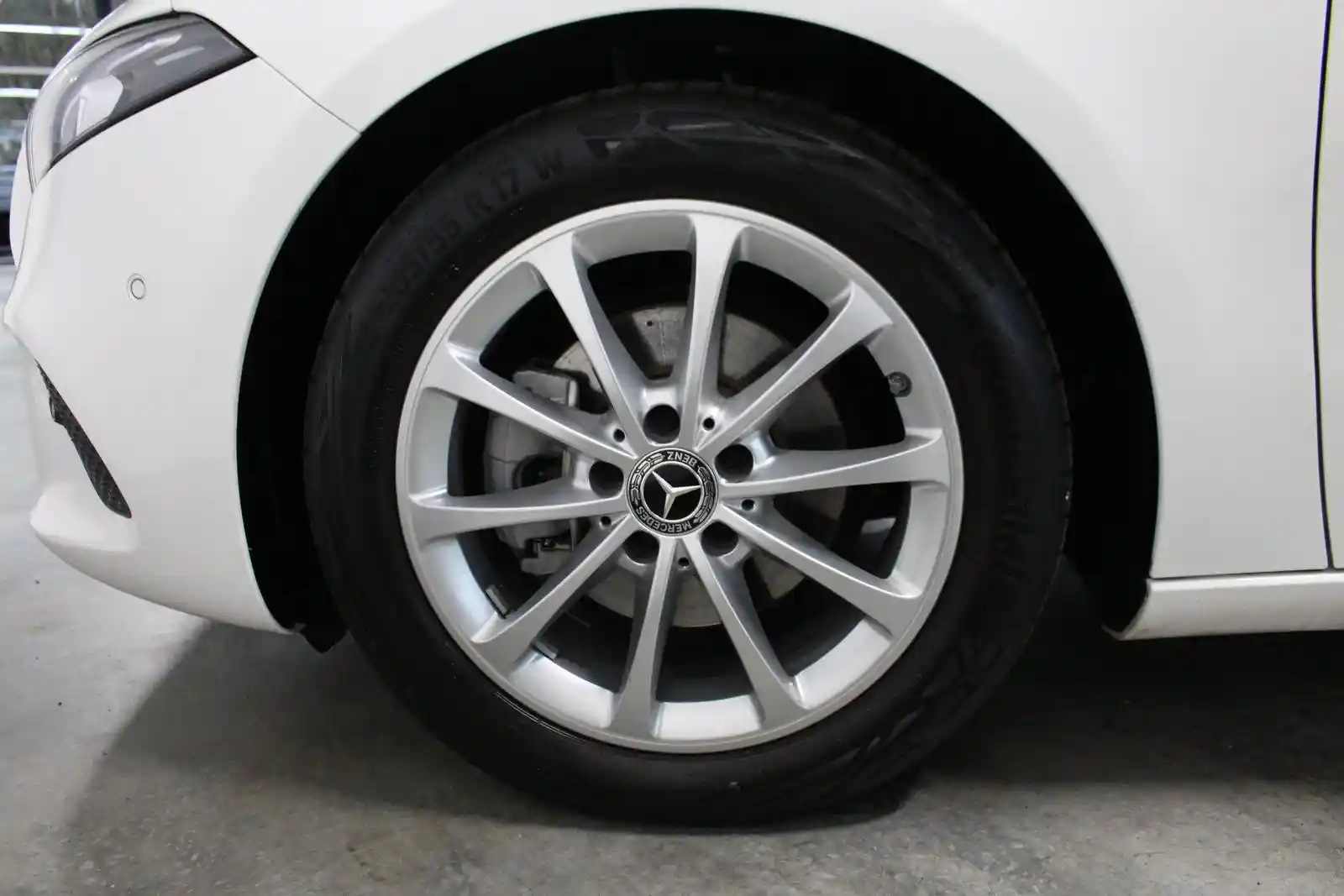 Mercedes-Benz A 180