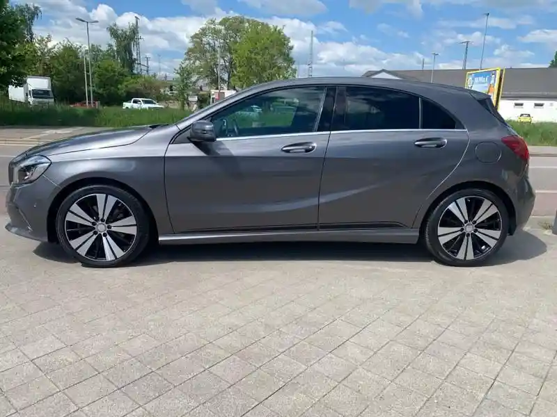 Mercedes-Benz A 250